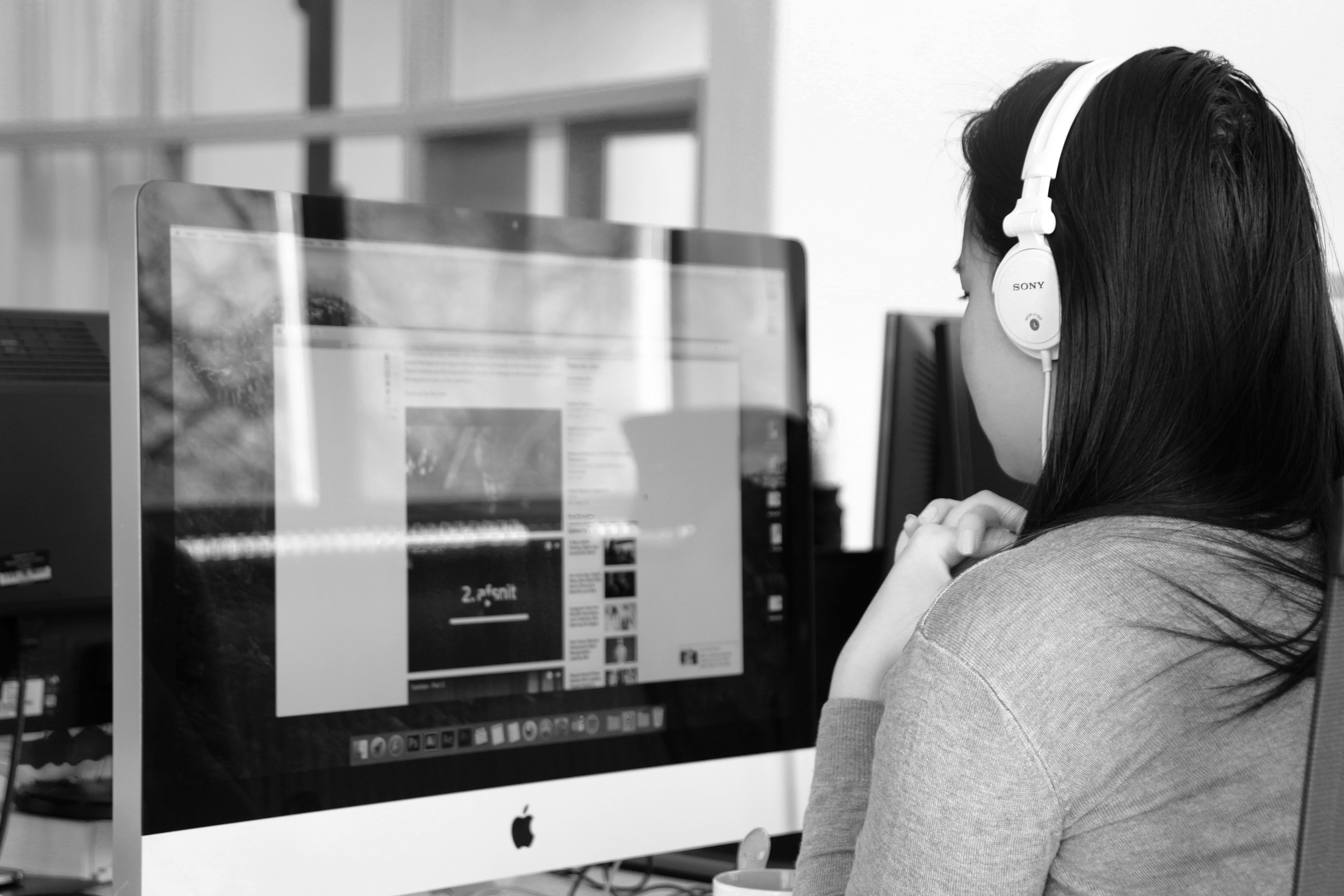 sure, we're female UI & UX designers
